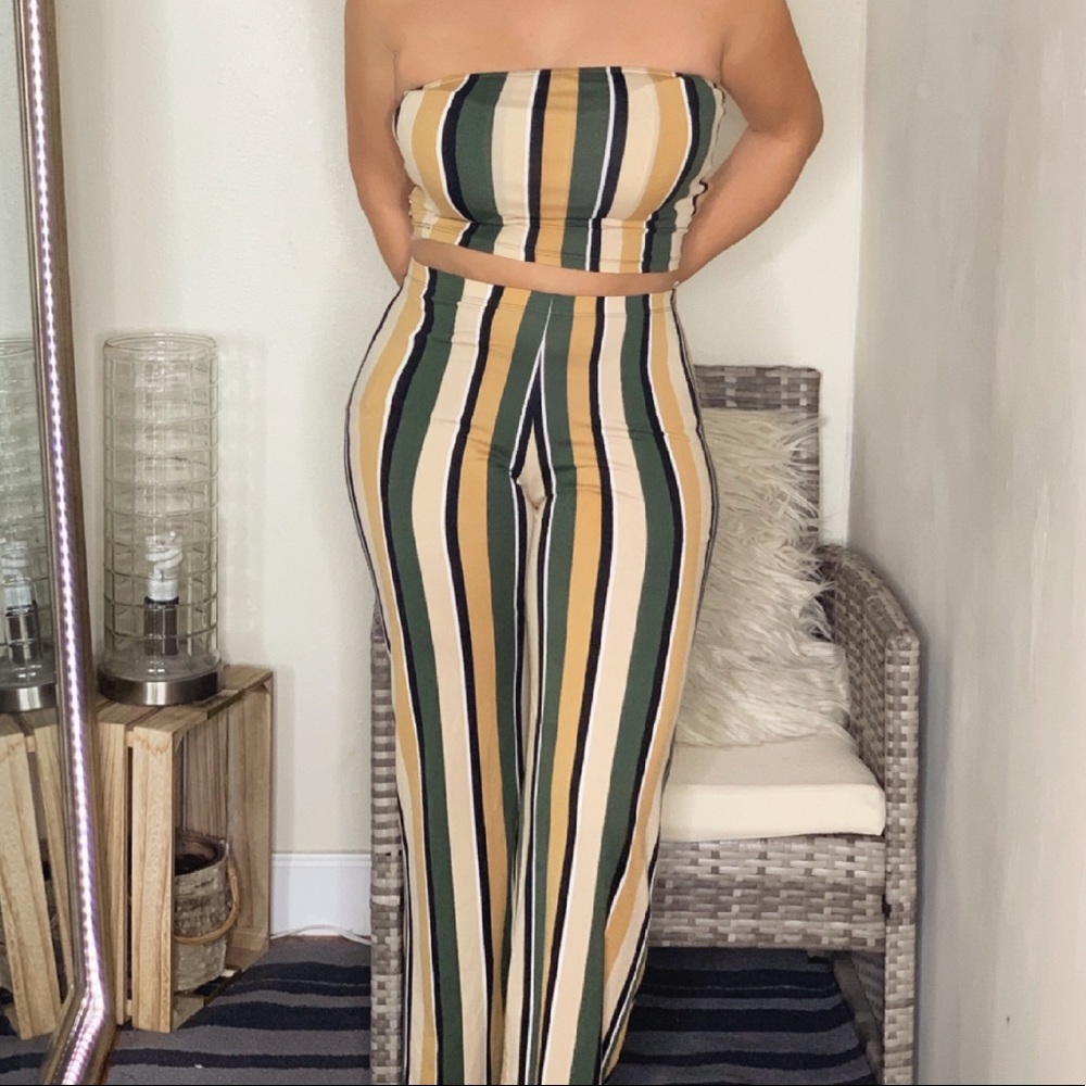 Striped set